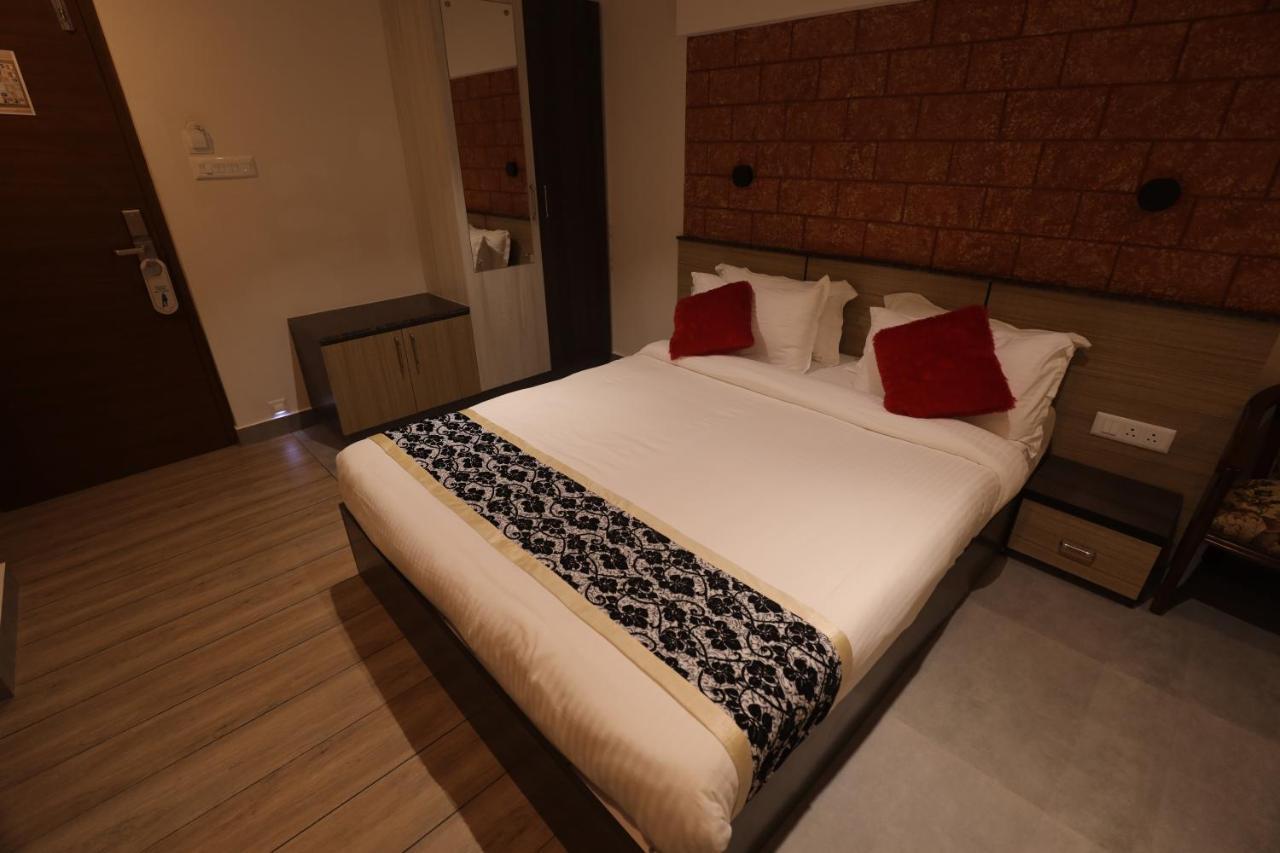 Bhavanam Regency Guruvayoor Guruvāyūr Eksteriør billede